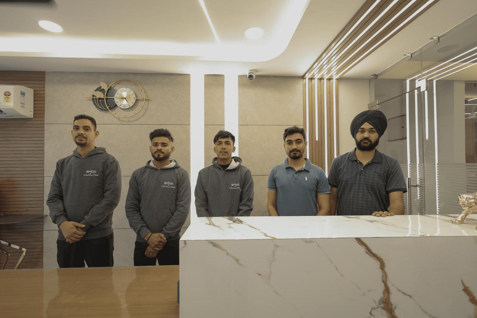 Arjun - A Boutique Hotel ハリドワール エクステリア 写真