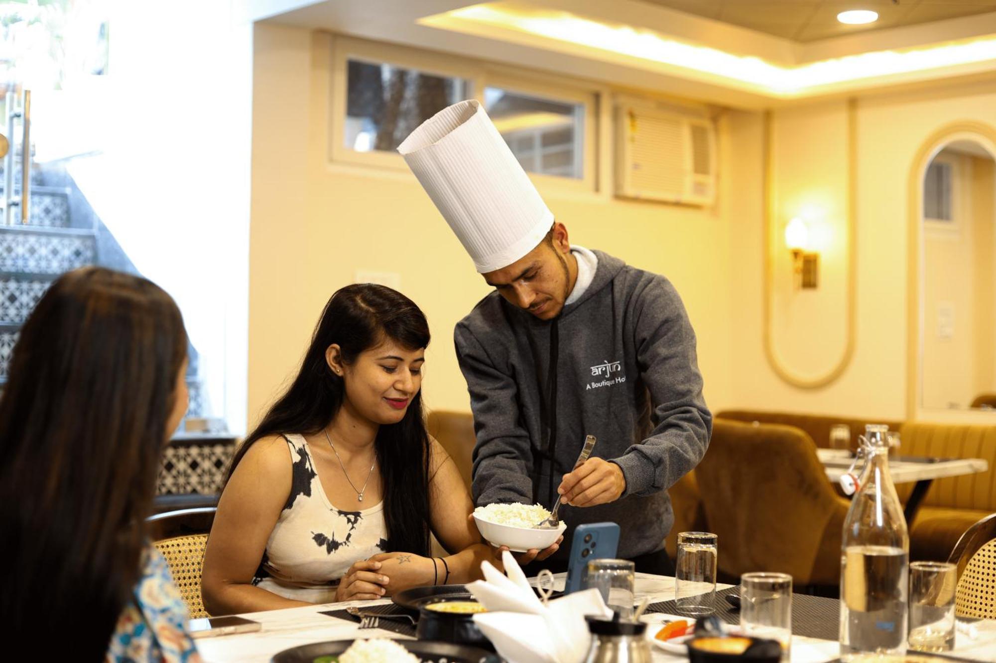 Arjun - A Boutique Hotel ハリドワール エクステリア 写真