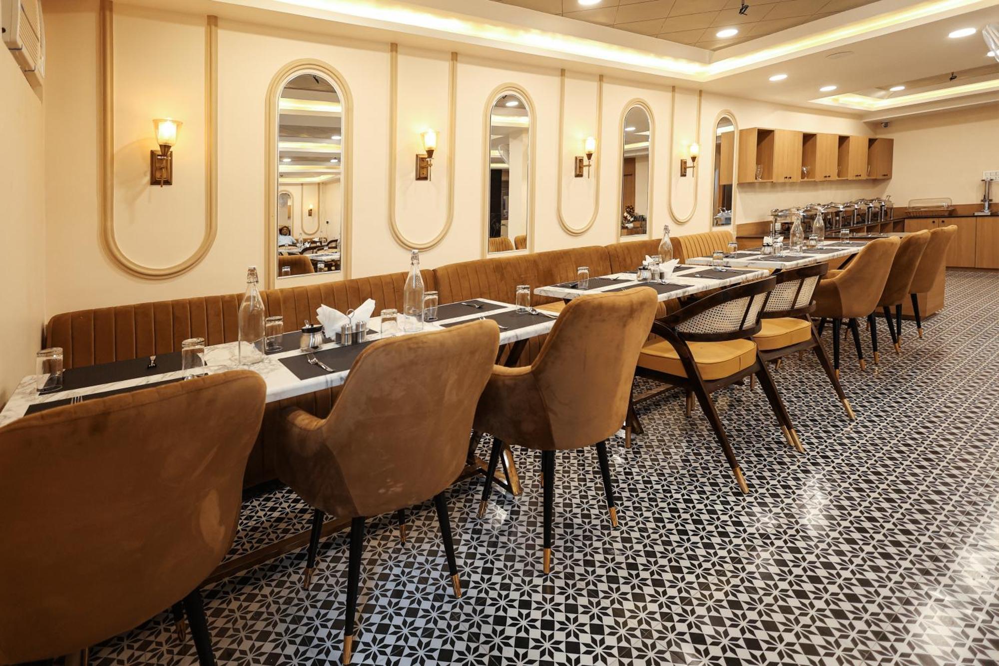 Arjun - A Boutique Hotel ハリドワール エクステリア 写真