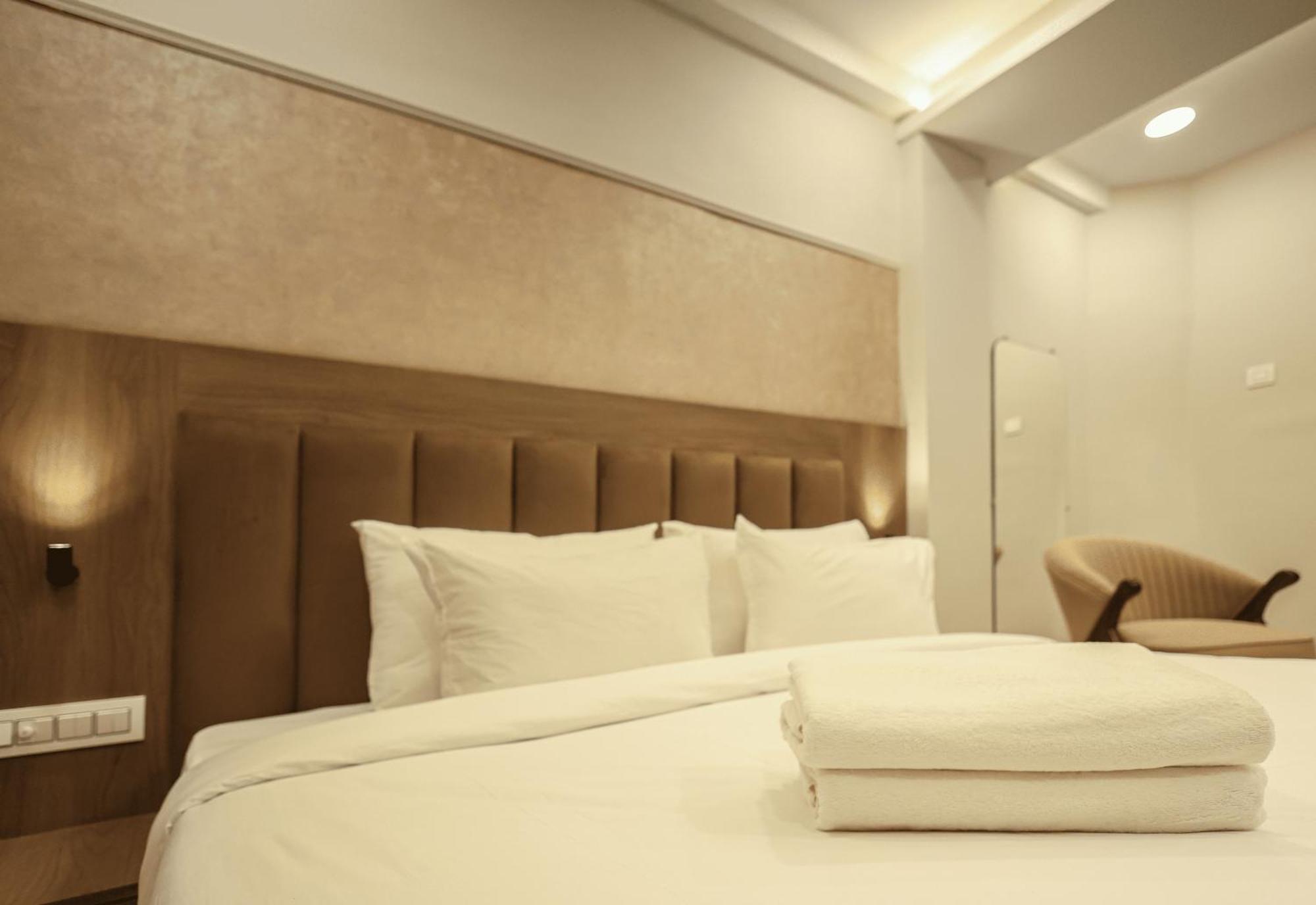 Arjun - A Boutique Hotel ハリドワール エクステリア 写真